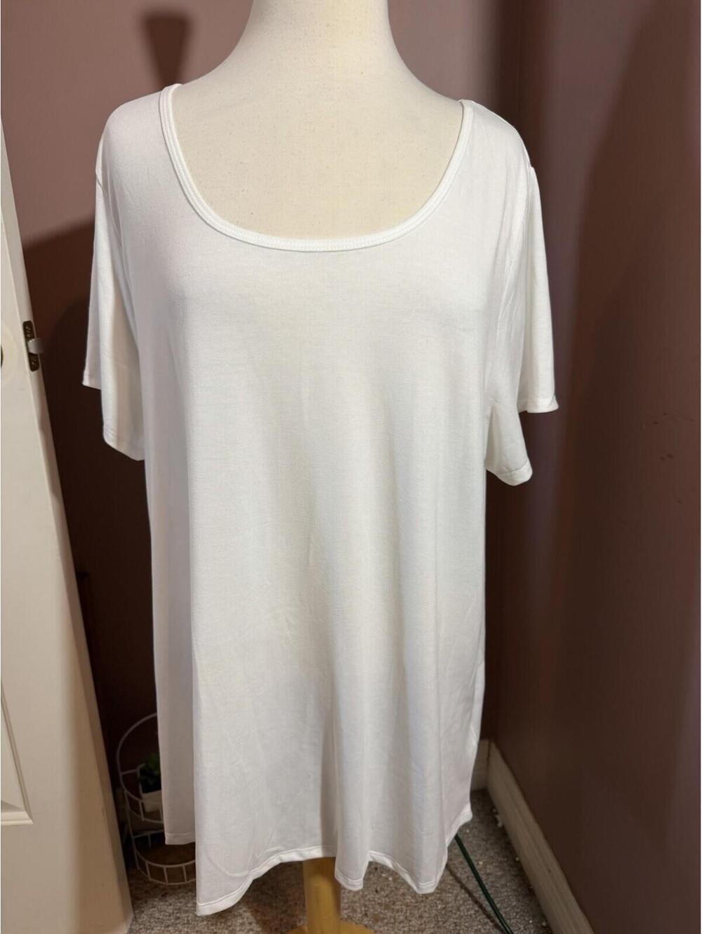 LuLaRoe Classic T White Womens 3XL Scoop Neck Short Sleeve New
